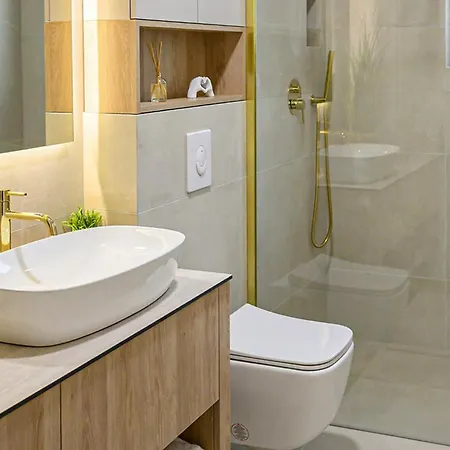 Villa Exklusive With Heated Pool - Pet Friendly Donji Proložac